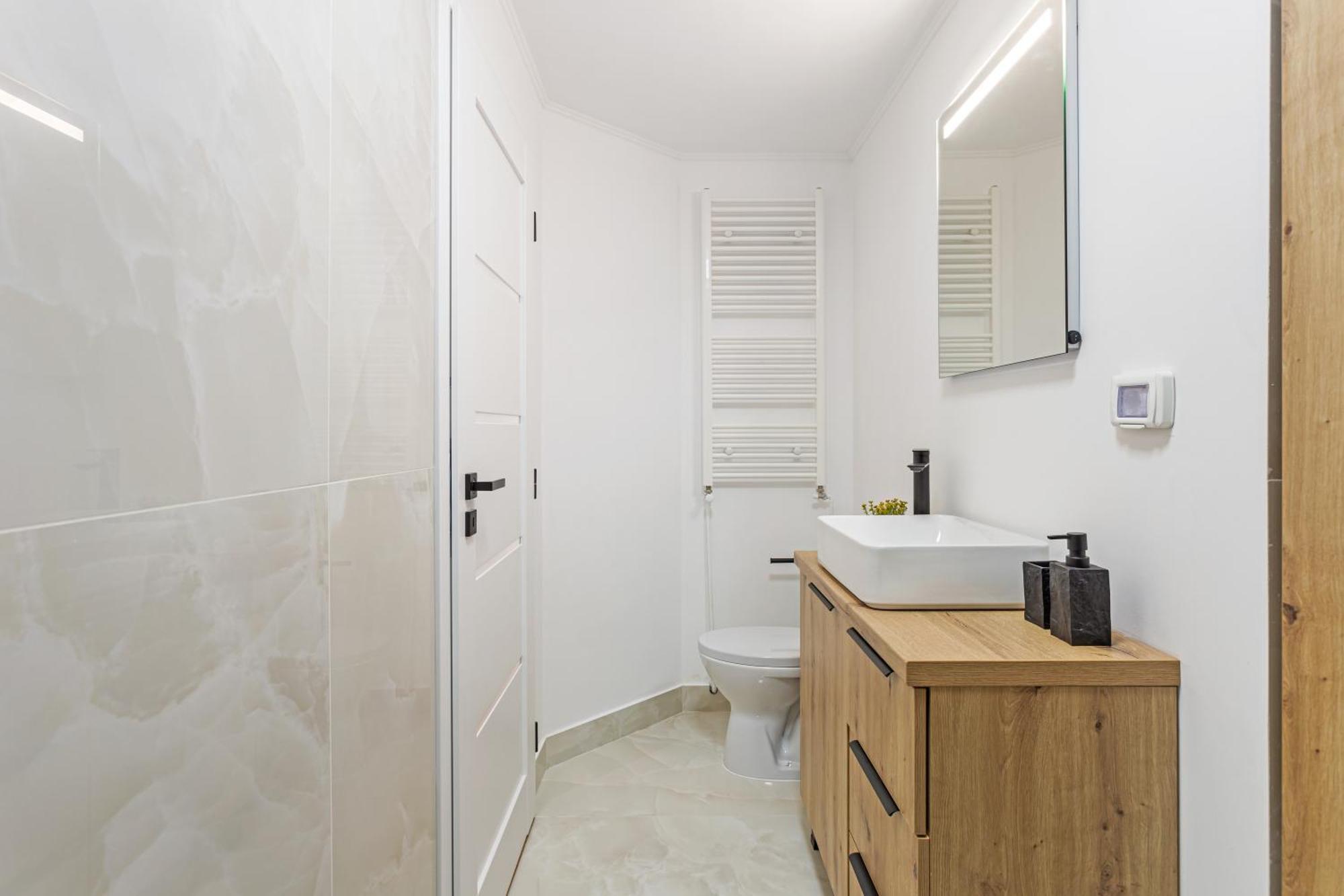 Marina Apartment Arad Buitenkant foto